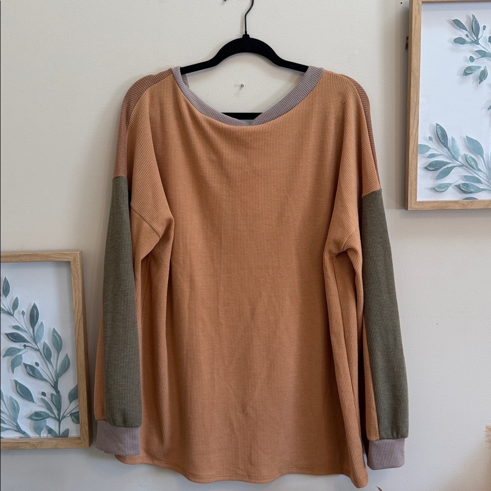 BiBi Color-block Knit Top - Picture 2 of 4